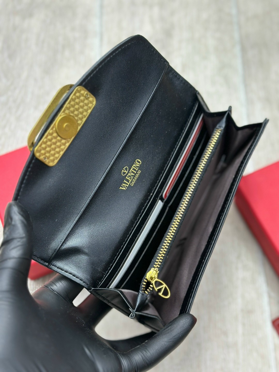 брендовый кошелек valentino garavani,брендовый кошелек valentino,valentino кошелек,женские кошельки,кошелек валентино женские