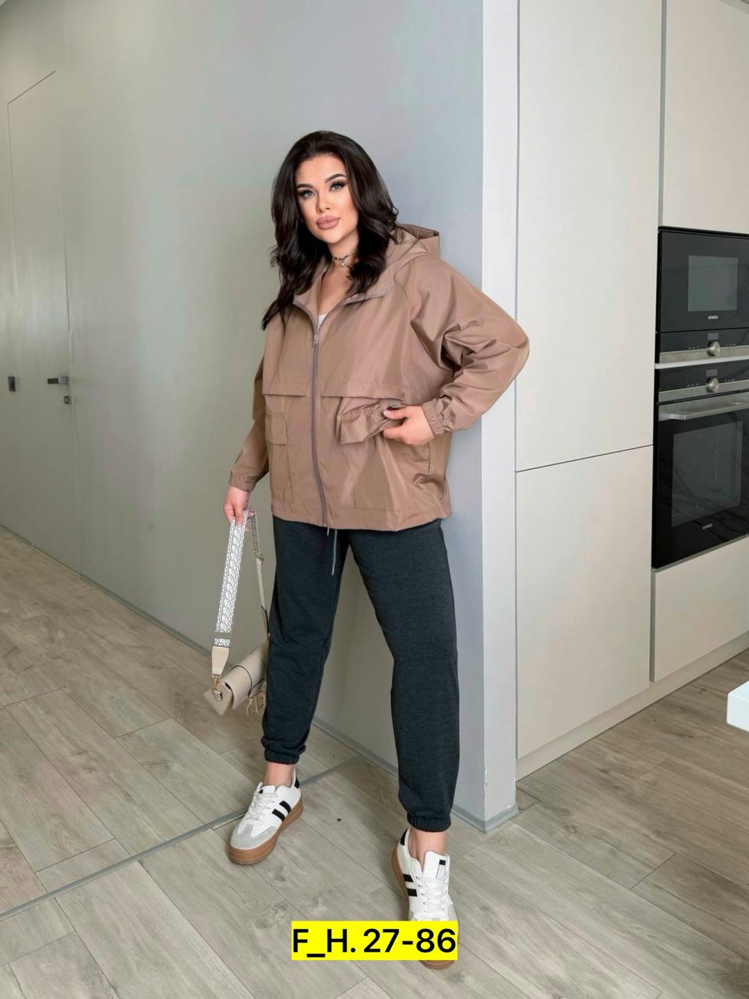 куртка демисезонная,женская куртка,куртка короткая,стильная куртка,женская куртка большого размера