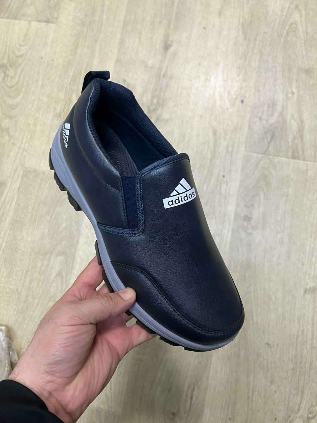 ,теплая ,зимние кроссовки мужские,зимняя  мужская,adidas дутики