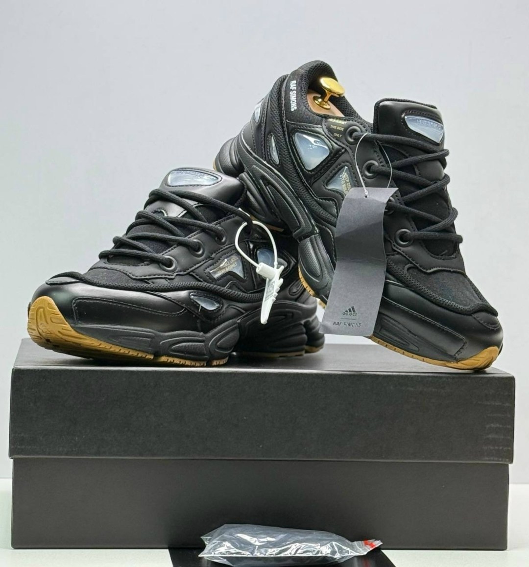 adidas raf simons ozweego,raf simons adidas ozweego 3,adidas raf simons ozweego bunny black,адидас раф симонс озвиго 2,raf simons x adidas ozweego bunny (core black)