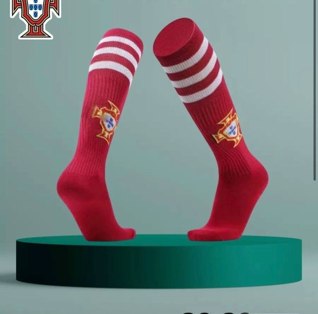 футбольные черно красные гетры,футбольные гетры найк красные,футбольные гетры,гетры футбольные детские ливерпуль,гетры футбольные ливерпуль