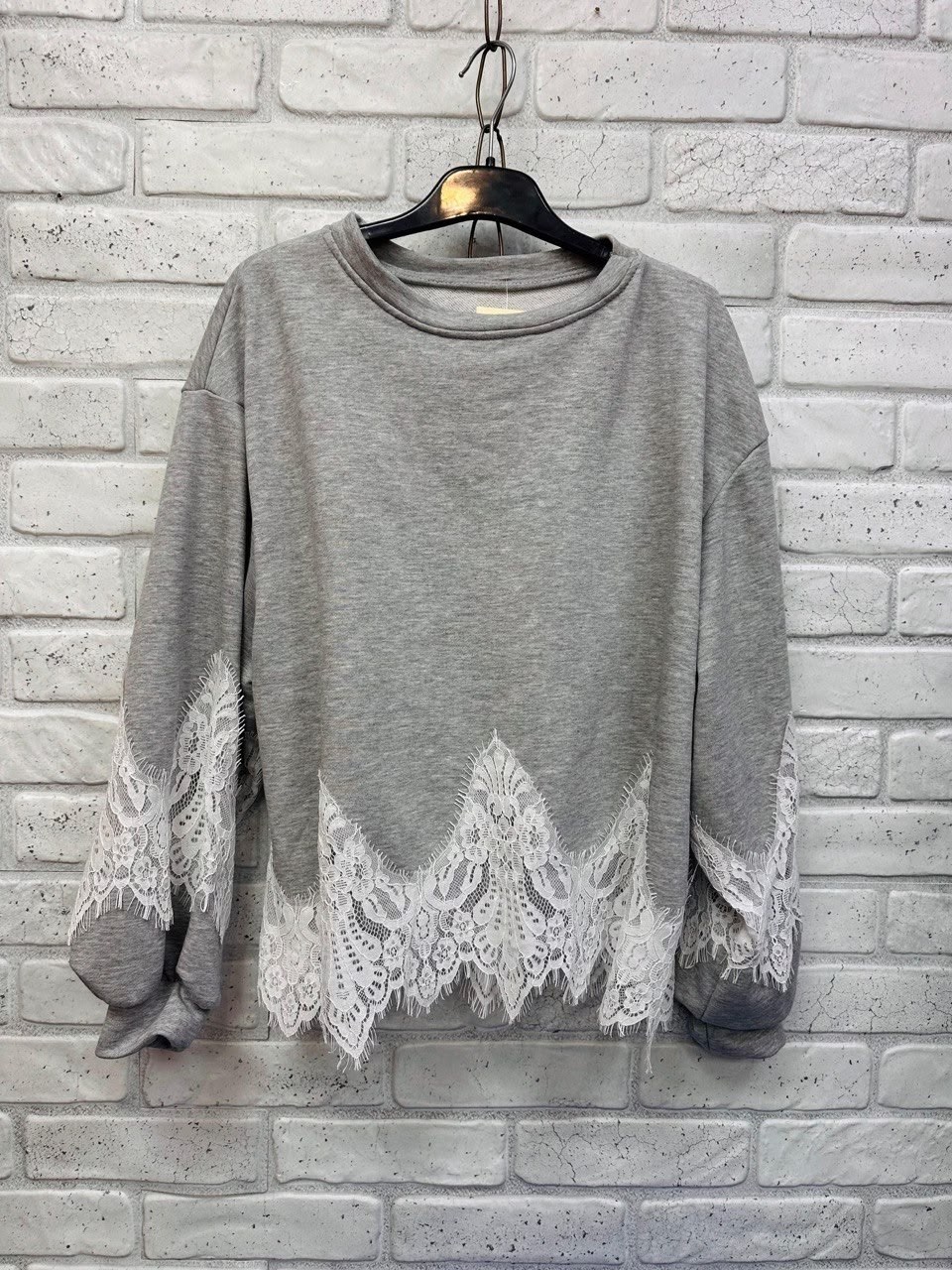 кружевной свитшот,свитшот с кружевом,джемпер с кружевом,свитер с кружевом,трикотажная кофта с кружевом
