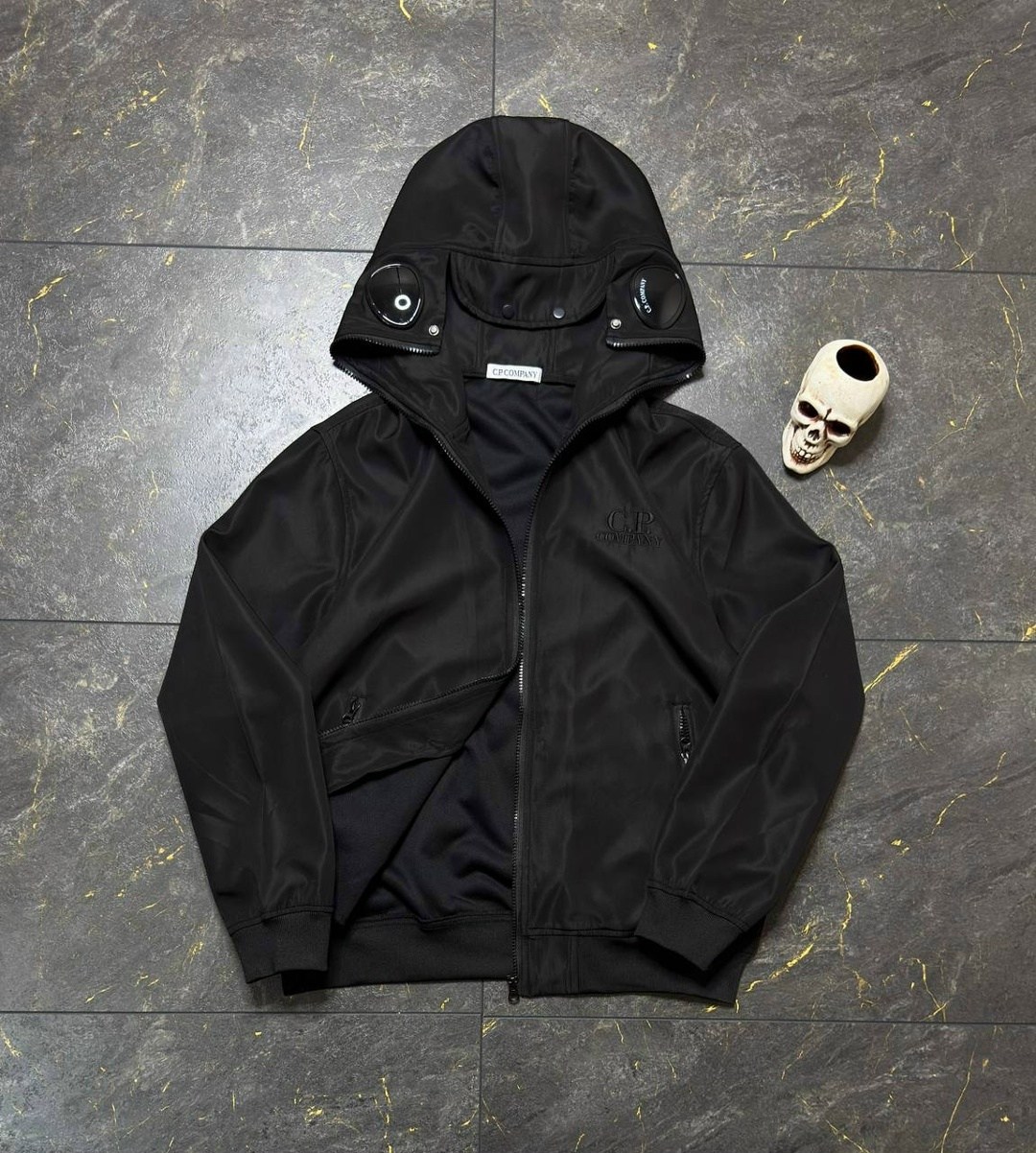 c.p company зип худи белая,зип худи c.p. company,c.p. company soft shell goggle jacket,c.p. company soft shell goggle jacket grey,худи сипи компани c.p. company цвет белый