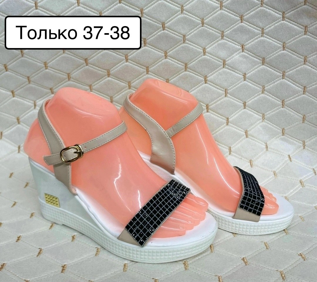 ,женские босоножки,босоножки на каблуках,женские сандалии,босоножки шлепанцы