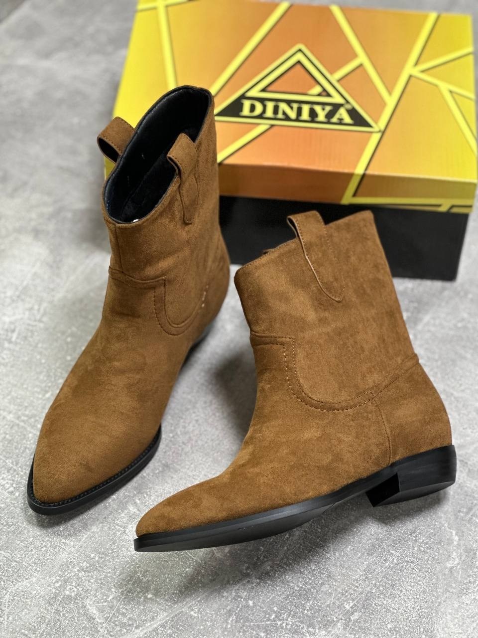 полусапоги казаки из рыжей замши арт. 306-2,,ботинки казаки tucino 3326 36 рыжие замша,казаки женские,замшевые казаки