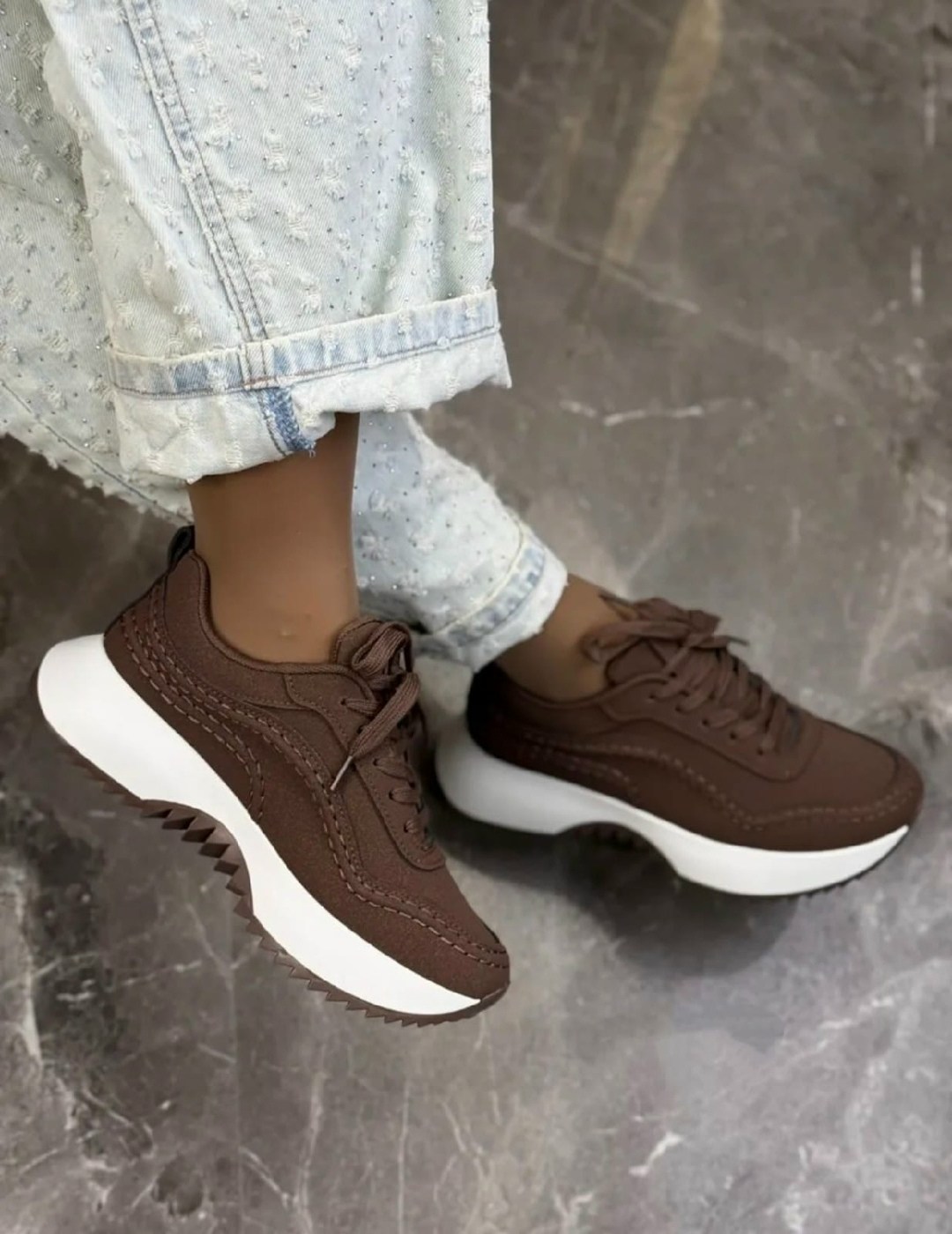 ,женские кроссовки,кроссовки модные женские,обуви,повседневные кроссовки