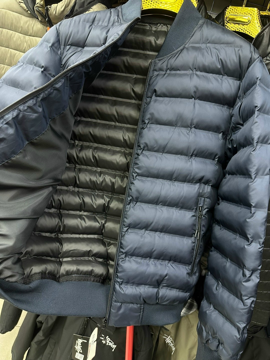 куртка мужскaя демисезонная,стеганый бомбер мужской зара,куртка на синтепоне мужская,куртка бомбер,демисезонная куртка