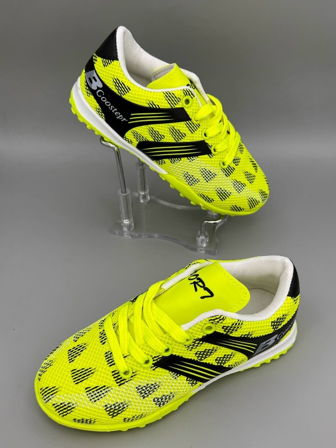 сороконожка для футбола,футбольная ,детские футбольные бутсы tf,футбольные кроссовки,бутса футбольный