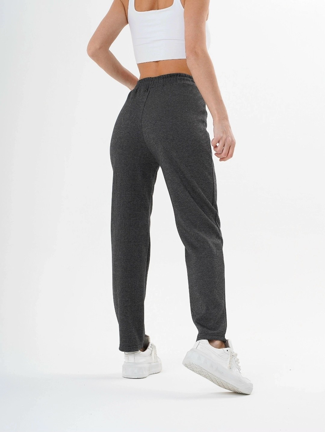 джоггеры женские,джоггеры брюки,спортивные брюки женские fila eden oversized jogger коричневые m,брюки мокко,брюки с высокой посадкой