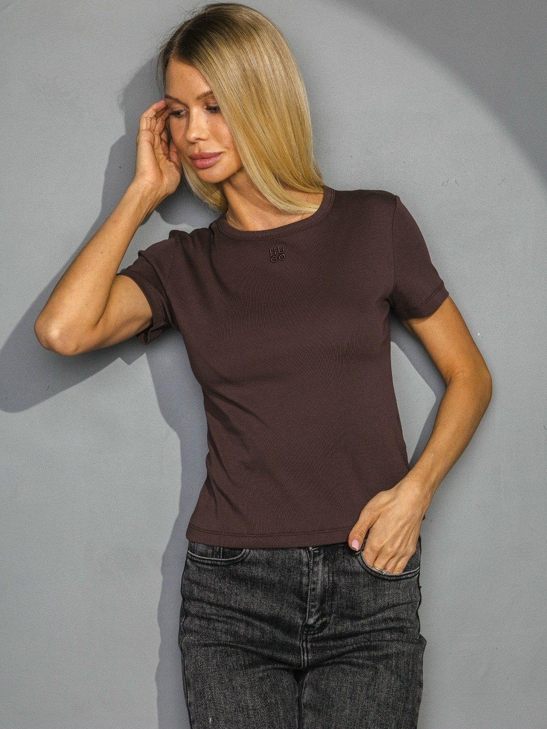 женская футболка,женская базовая футболка,коричневая футболка,футболка,футболки с коротким рукавом