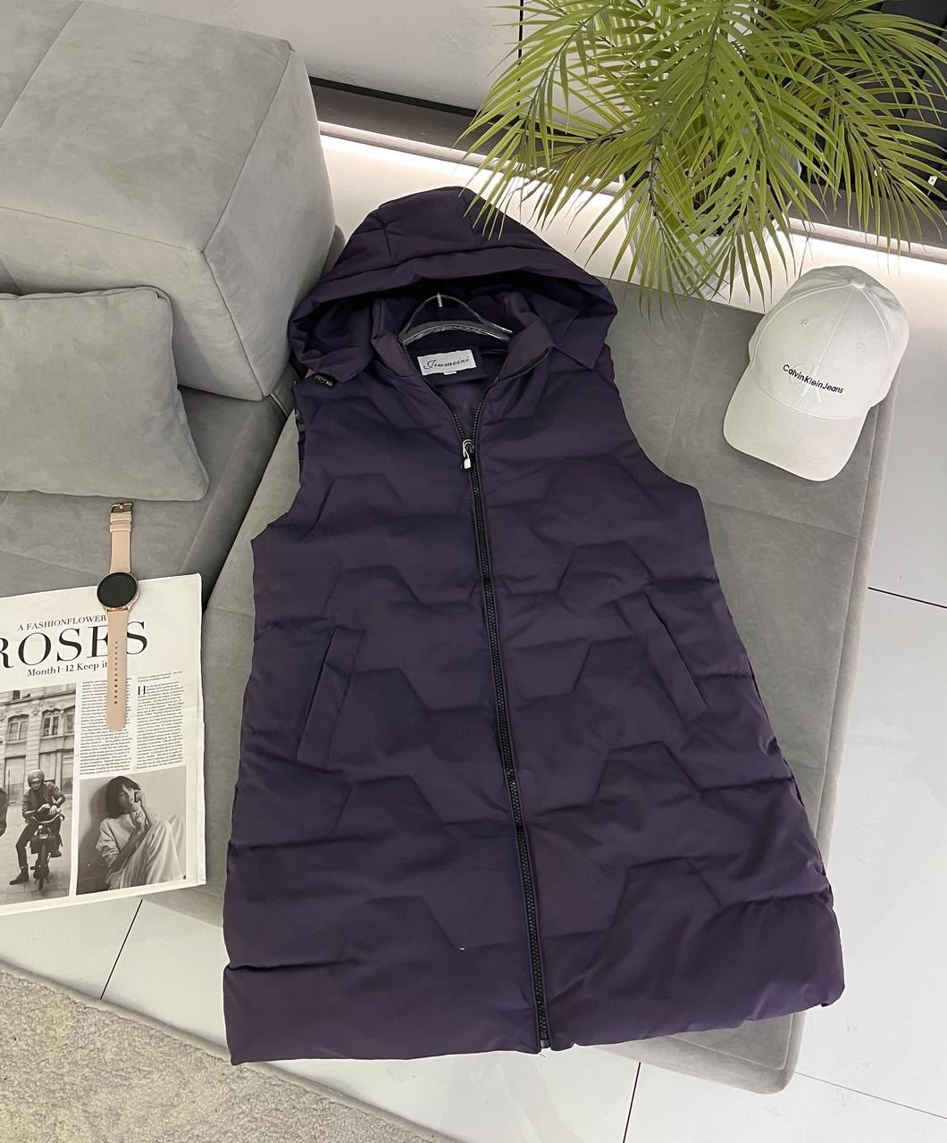 жилетка женская,теплый жилет,жилетка удлиненная,жилетка с капюшоном,жилет утепленный женский