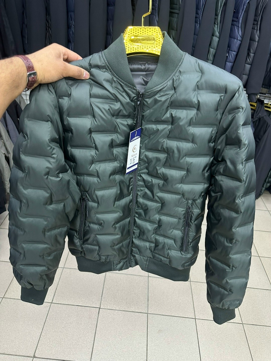 куртка мужскaя демисезонная,стеганый бомбер мужской зара,куртка на синтепоне мужская,куртка бомбер,демисезонная куртка