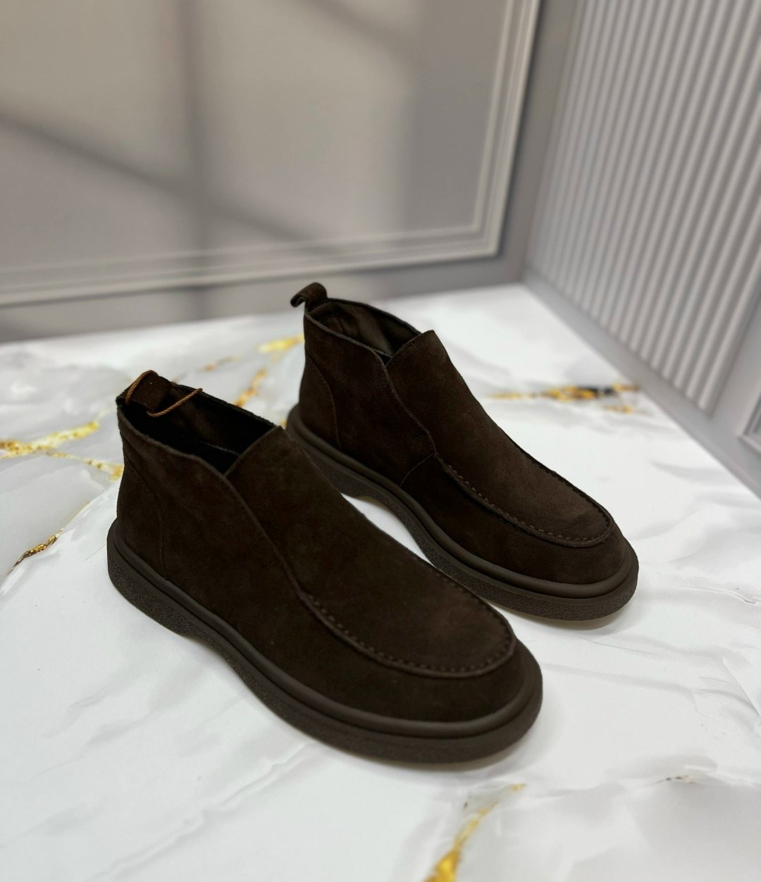,santoni замшевые лоферы коричневый,замшевые ботинки,замшевые ботинки челси medicine коричневый,лоферы мужские loro piana замшевые