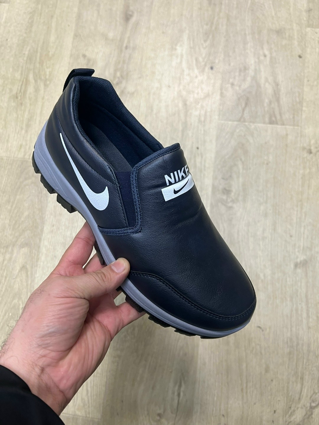 ,теплая ,зимние кроссовки мужские,зимняя  мужская,adidas дутики