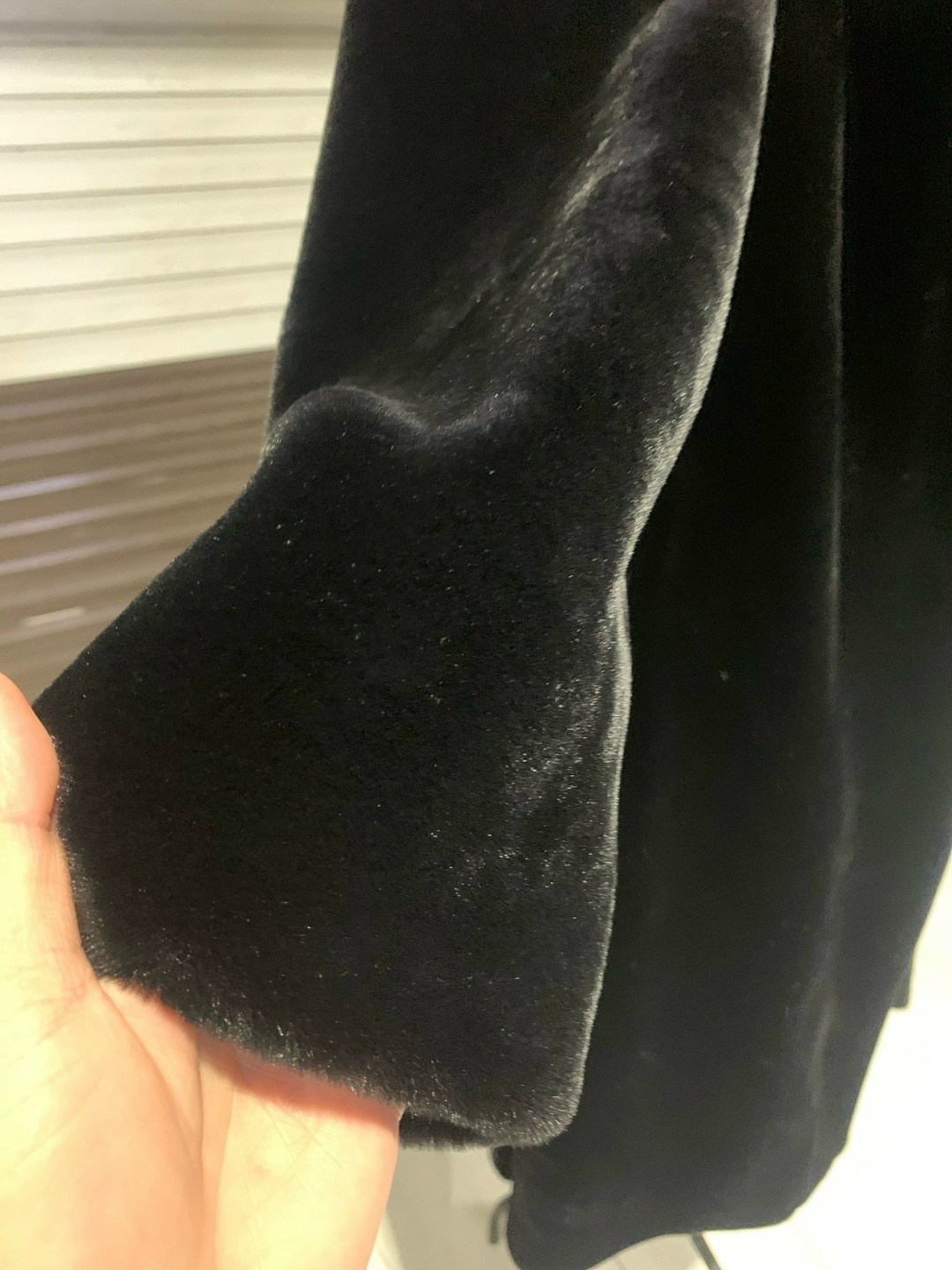 шуба мутоновая с чернобуркой,шуба норковая,шуба с чернобуркой воротником,шуба из астрагана с воротником отделка песец,норковая шуба с чернобуркой