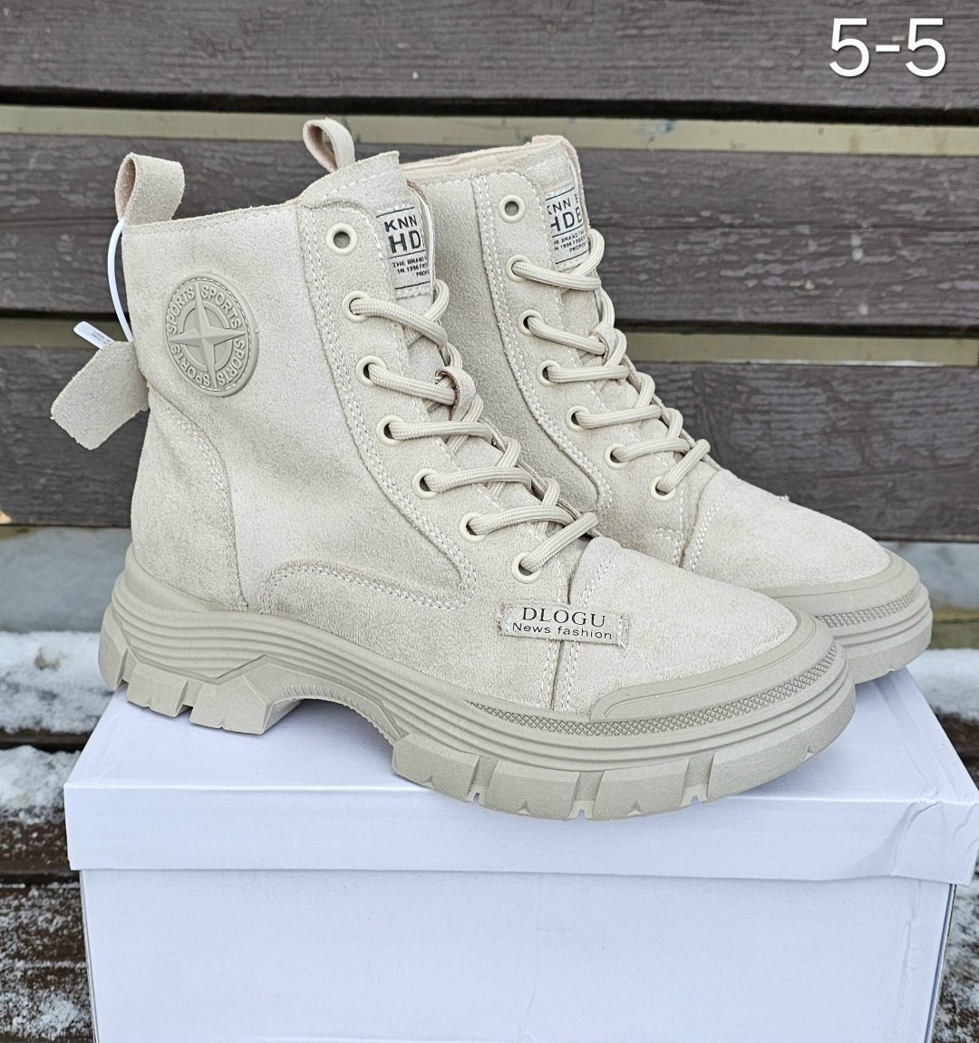 зимняя  женская,,ботинки женские,женские высокие ботинки,женская