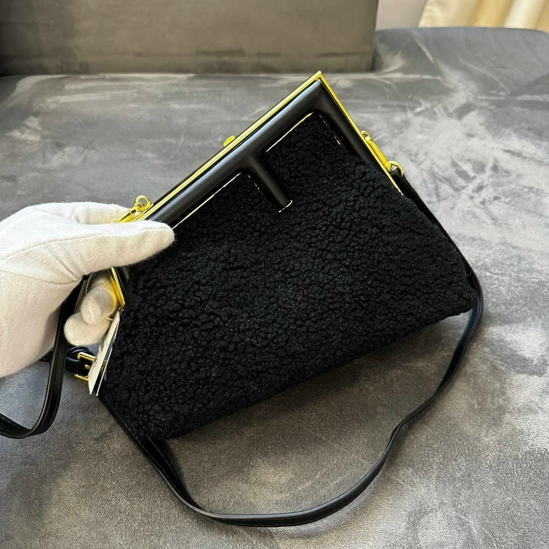 fendi сумка,сумка,фенди сумка,fendi сумка на плечо,сумка женская fendi