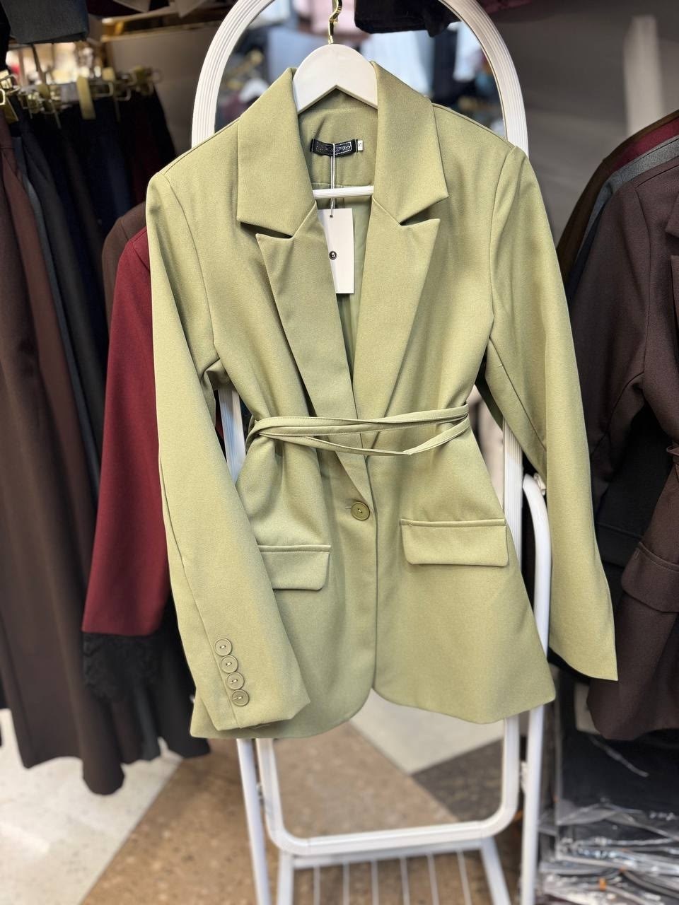 пиджак,классический пиджак,деловой костюм,костюм пиджак,жакет