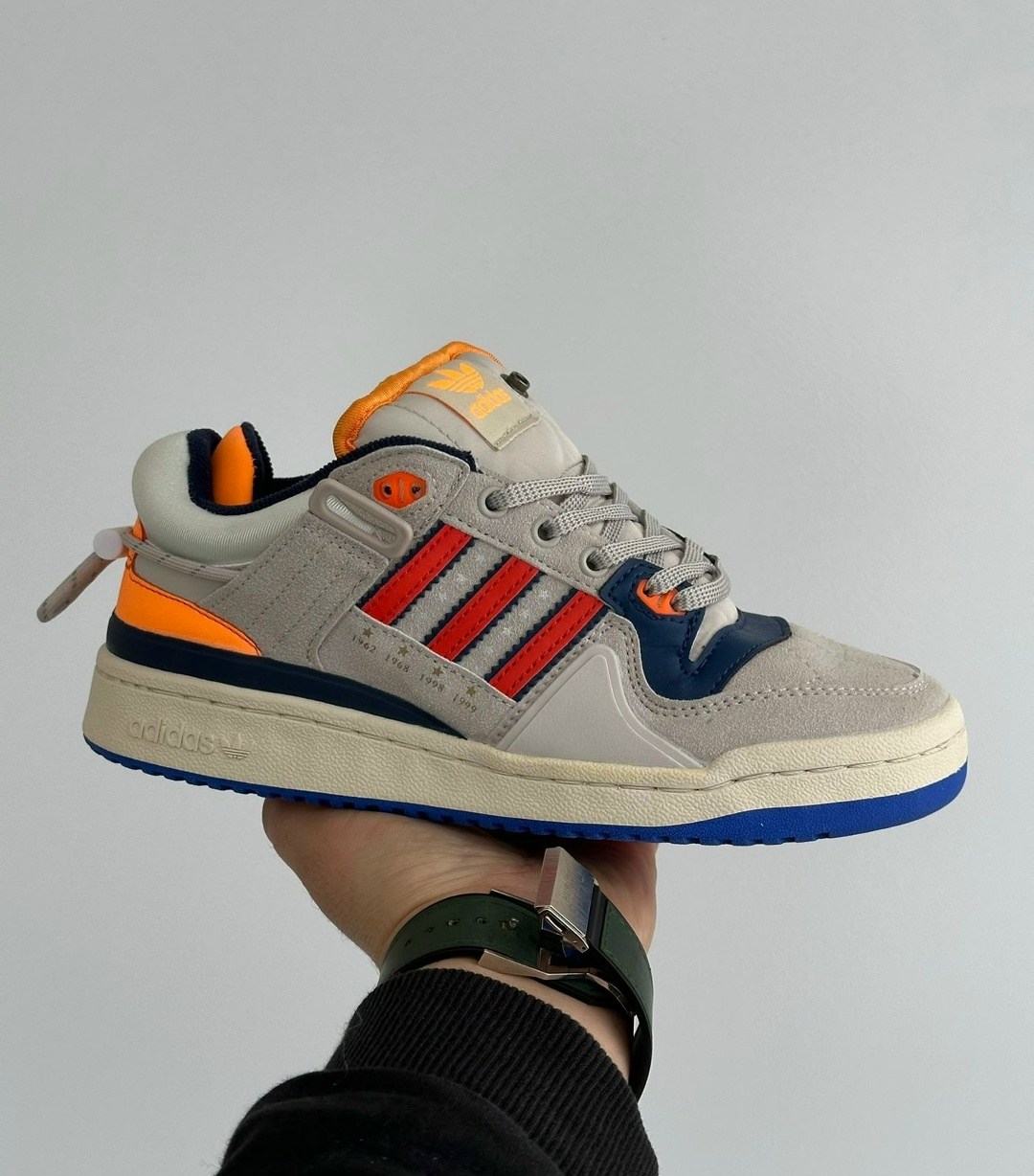 кроссовки adidas,кроссовки адидас,кроссовки мужские женские adidas,кроссовки,кроссовки adidas forum low bad bunny