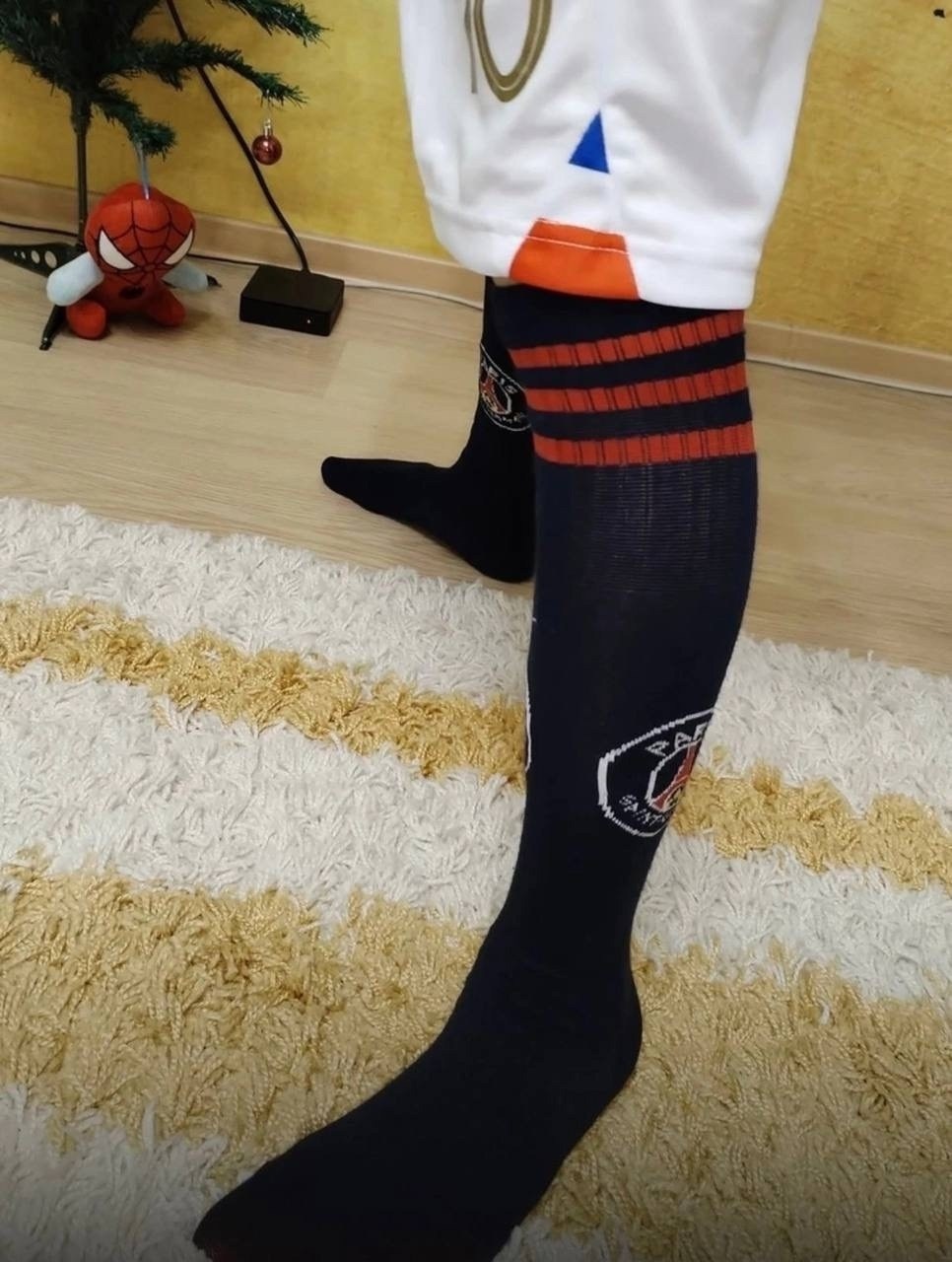 футбольные черно красные гетры,футбольные гетры найк красные,футбольные гетры,гетры футбольные детские ливерпуль,гетры футбольные ливерпуль