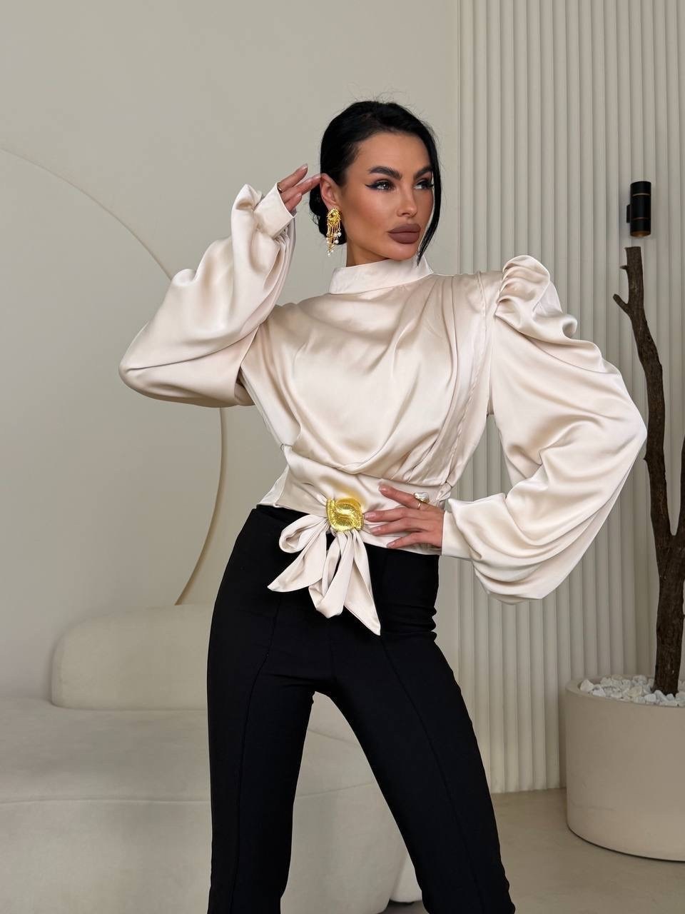 стильная блузка,женская однотонная блузка twotwinstyle белая,блузка женская,модная блузка,блузы