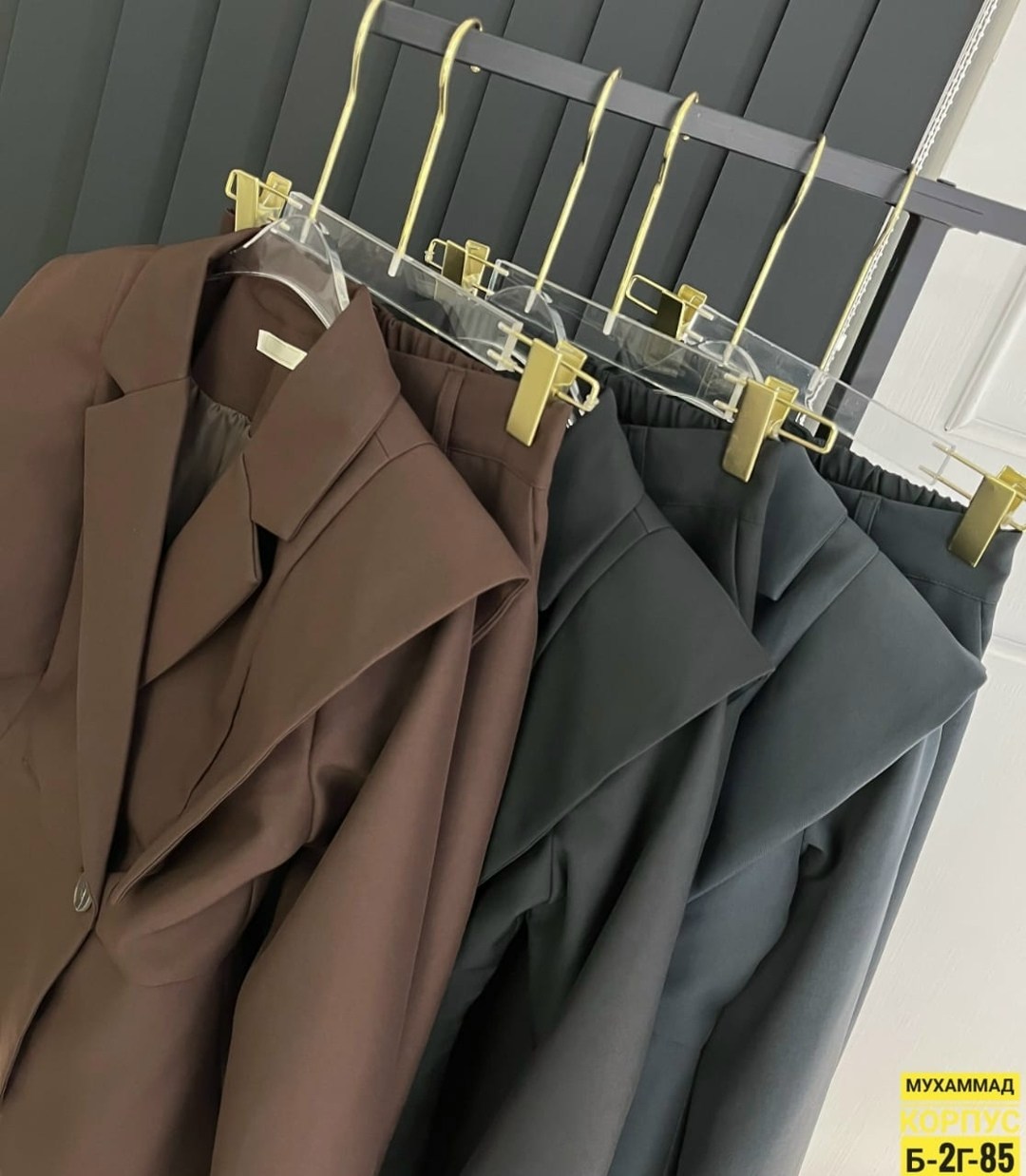 женский брючный классический костюм,костюм брючный,костюм классический,костюм брючный классический,элегантный брючный костюм