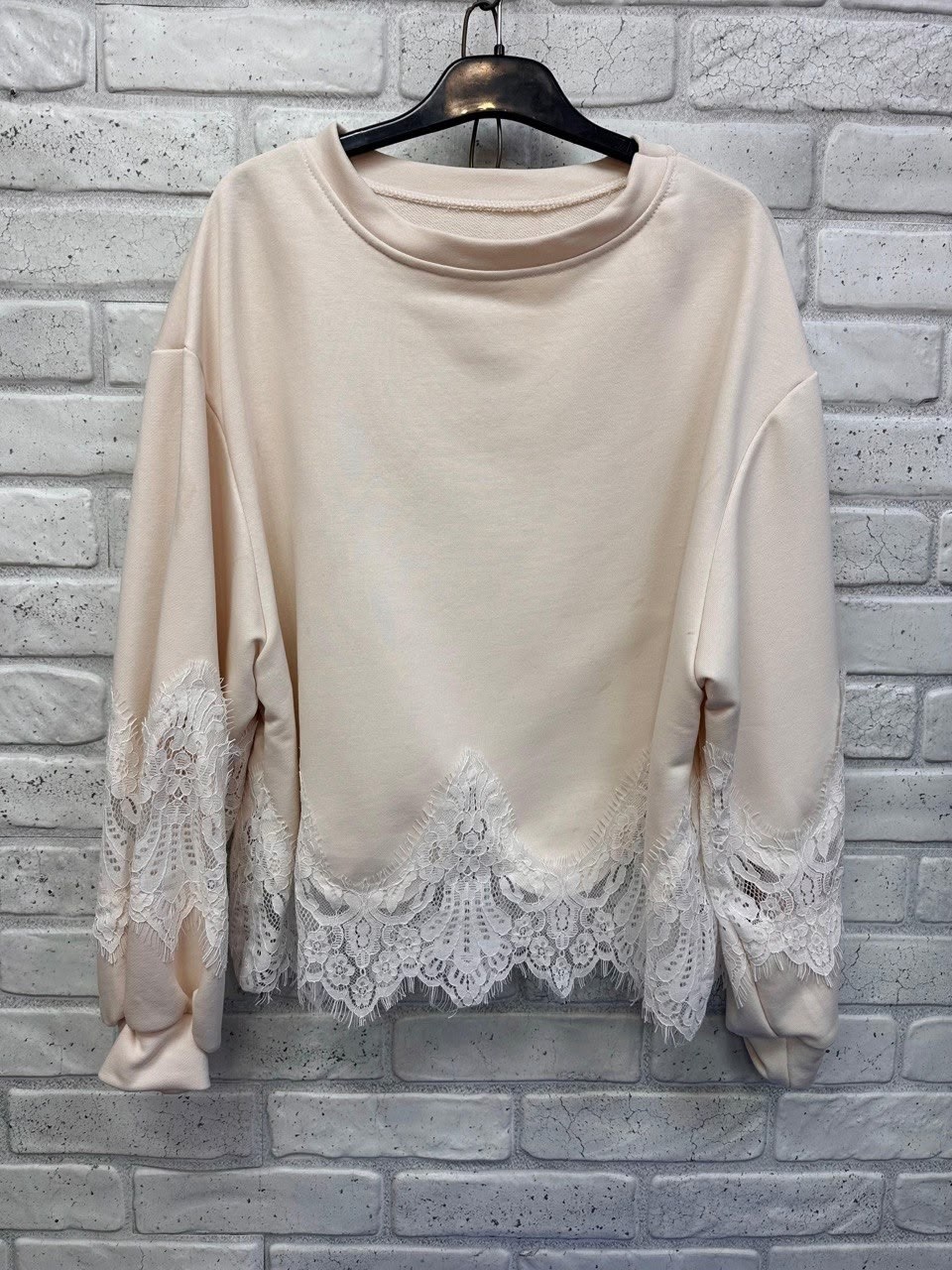 кружевной свитшот,свитшот с кружевом,джемпер с кружевом,свитер с кружевом,трикотажная кофта с кружевом