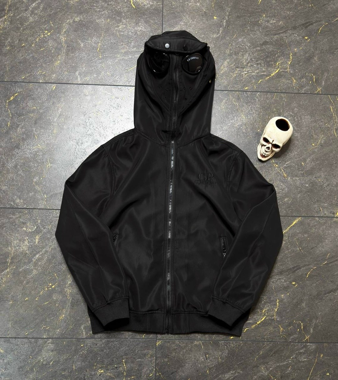 c.p company зип худи белая,зип худи c.p. company,c.p. company soft shell goggle jacket,c.p. company soft shell goggle jacket grey,худи сипи компани c.p. company цвет белый