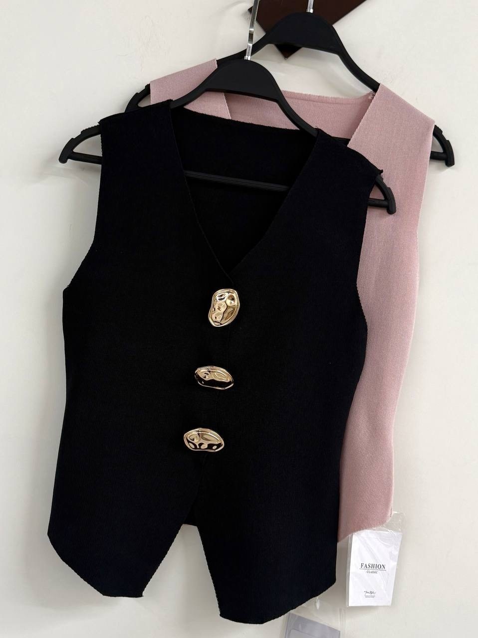 жилет на пуговицах,трикотажный жилет,жилет женский,жилет для женщин,жилет