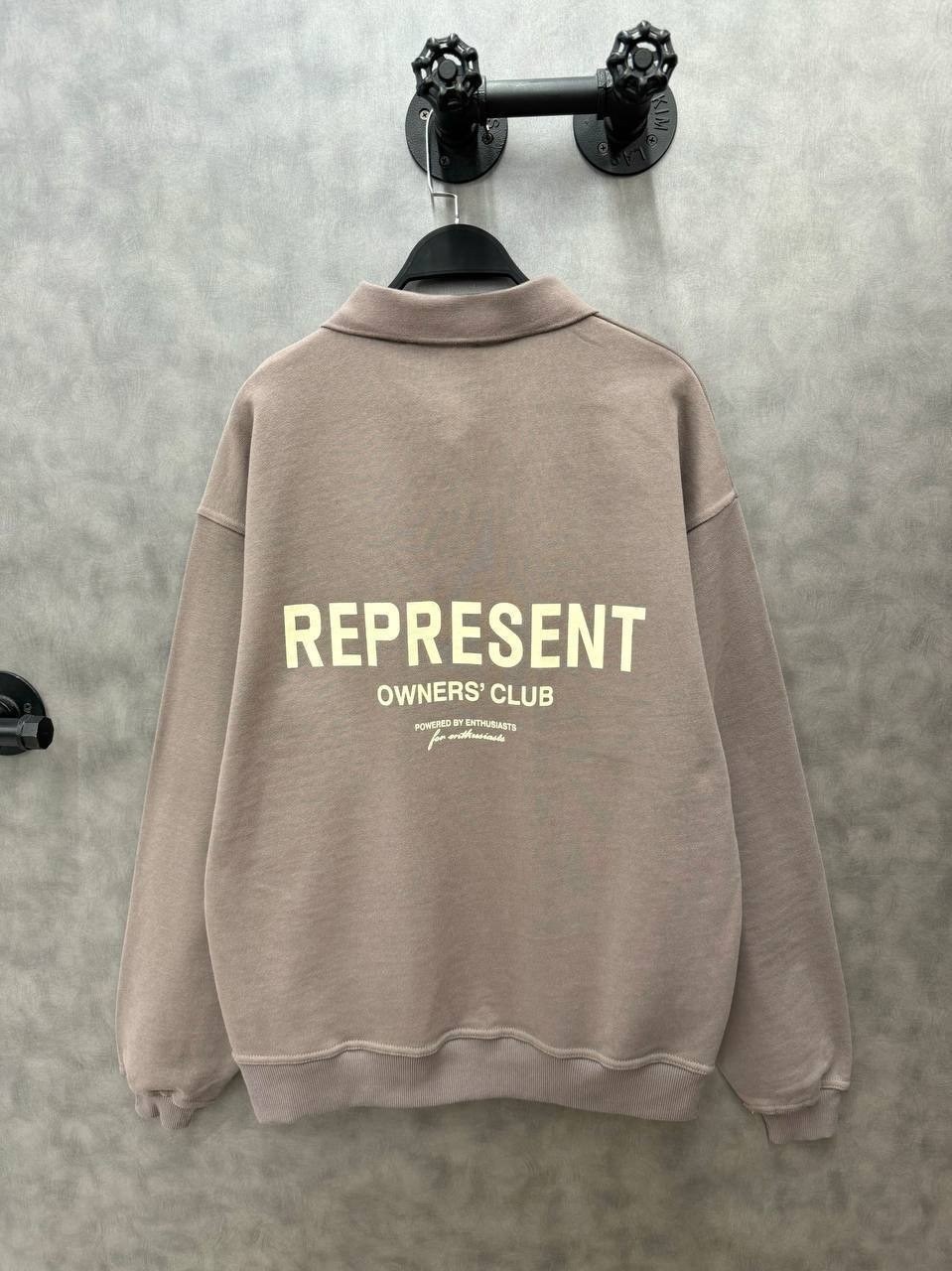 свитшот represent,мужская уличная одежда,yeezy 500 outfit,мужская мода,стиль мужской моды