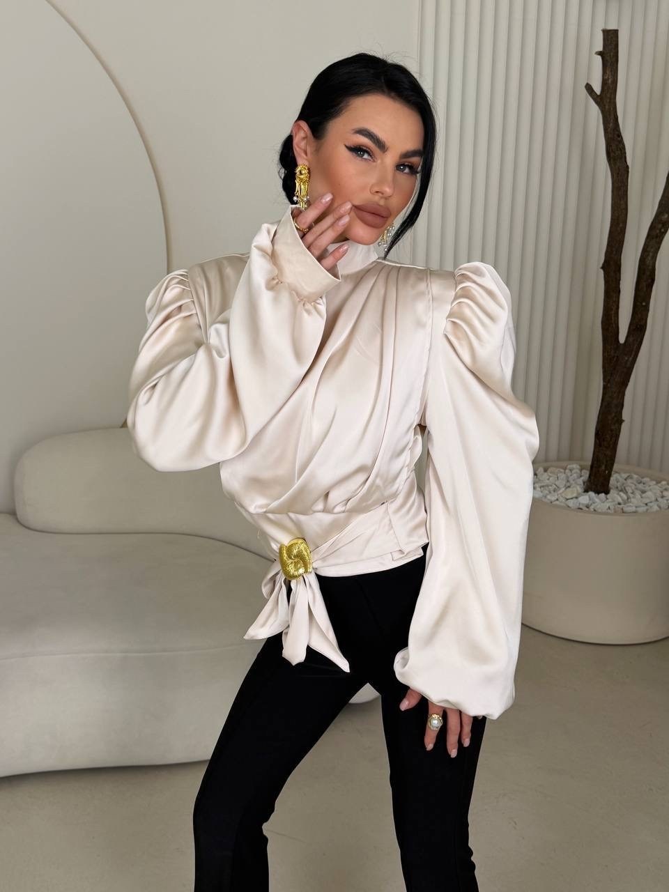 стильная блузка,женская однотонная блузка twotwinstyle белая,блузка женская,модная блузка,блузы