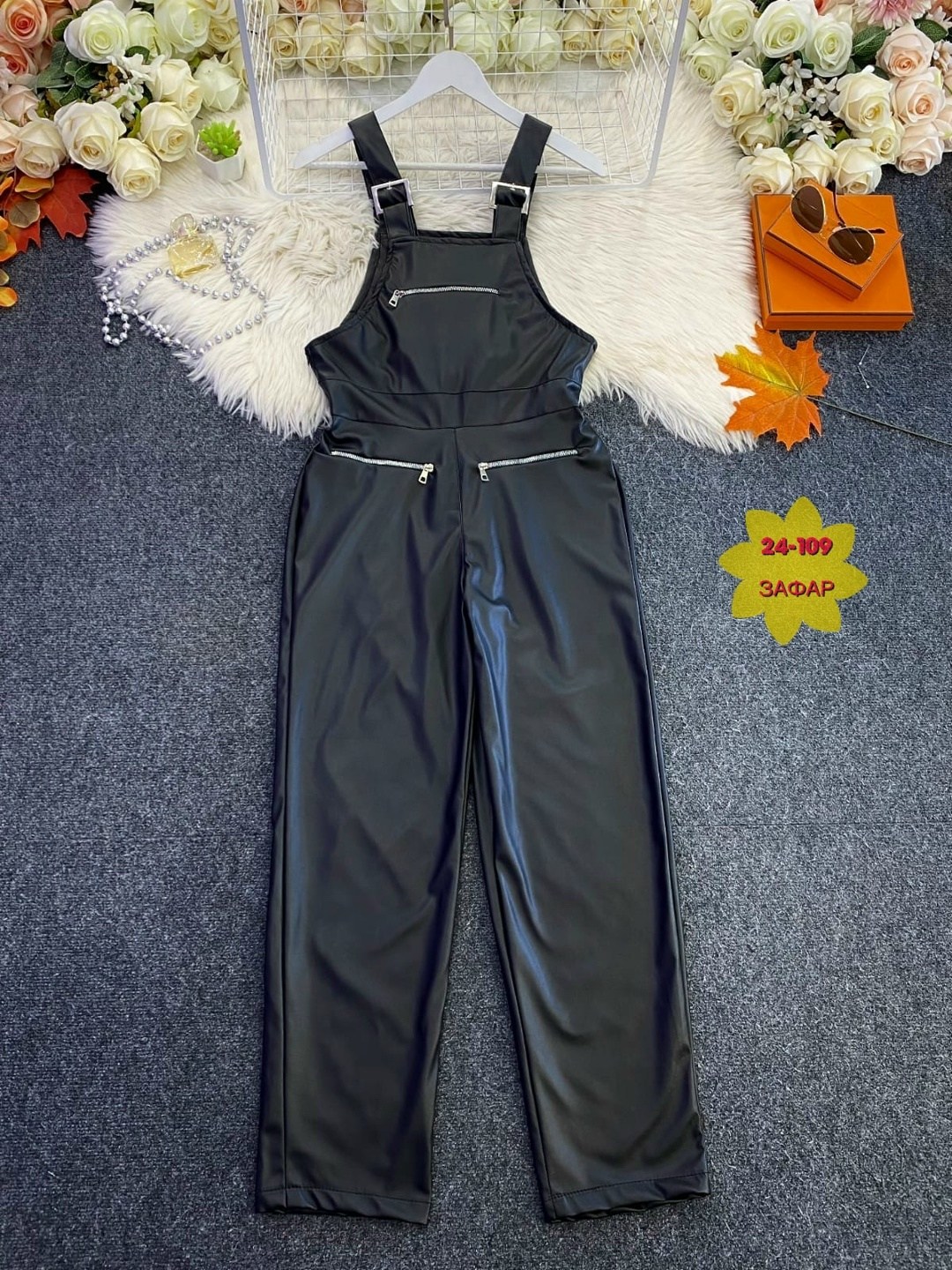 кожаный комбинезон женский,женский комбинезон,кожаные комбинезоны,комбинезон с молнией на талии,женский комбинезон из искусственной кожи