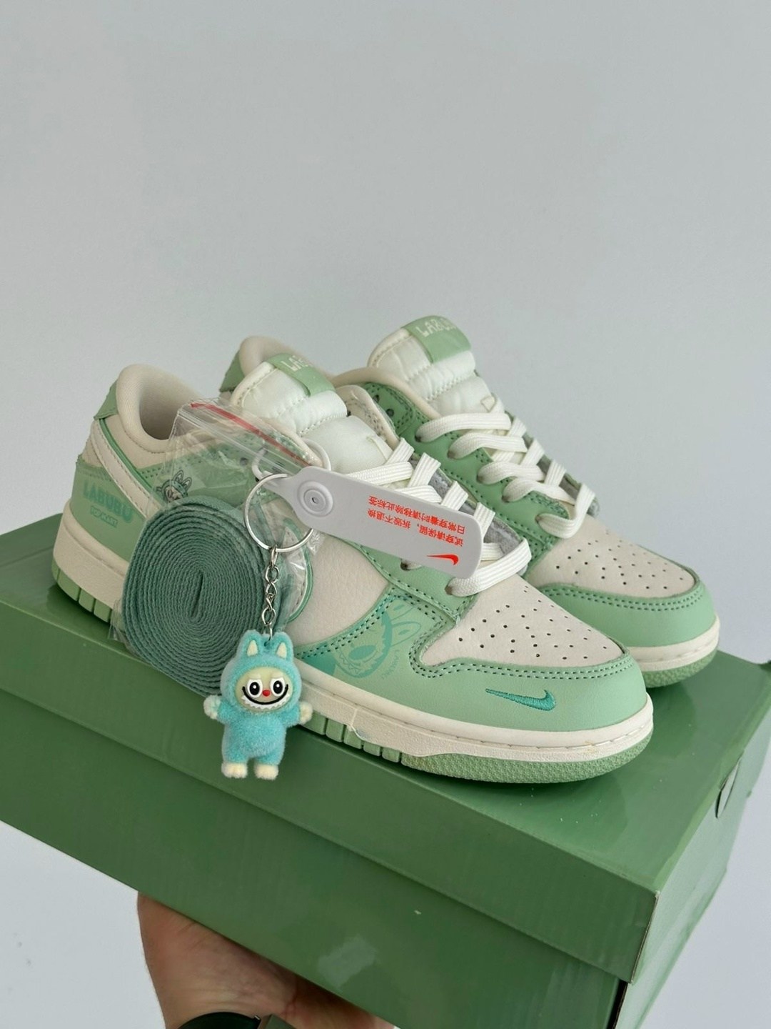 кроссовки nike air jordan 1 low x travis scott x labubu,кроссовки nike air jordan 1 low,кроссовки,оригинальные кроссовки,женские кроссовки