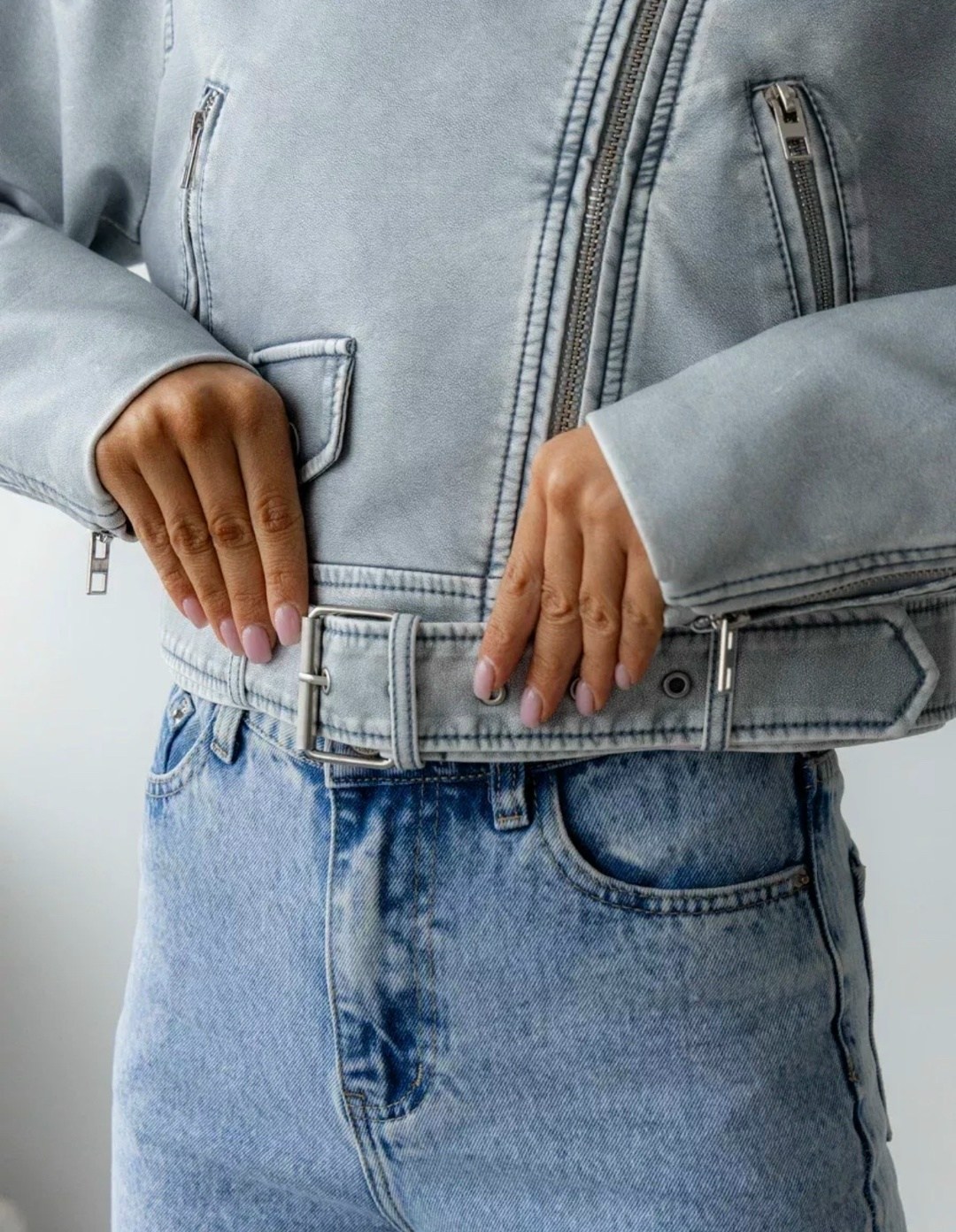 куртка женская голубая,косуха куртка,косуха джинсовая,джинсовая куртка косуха,стильная куртка косуха