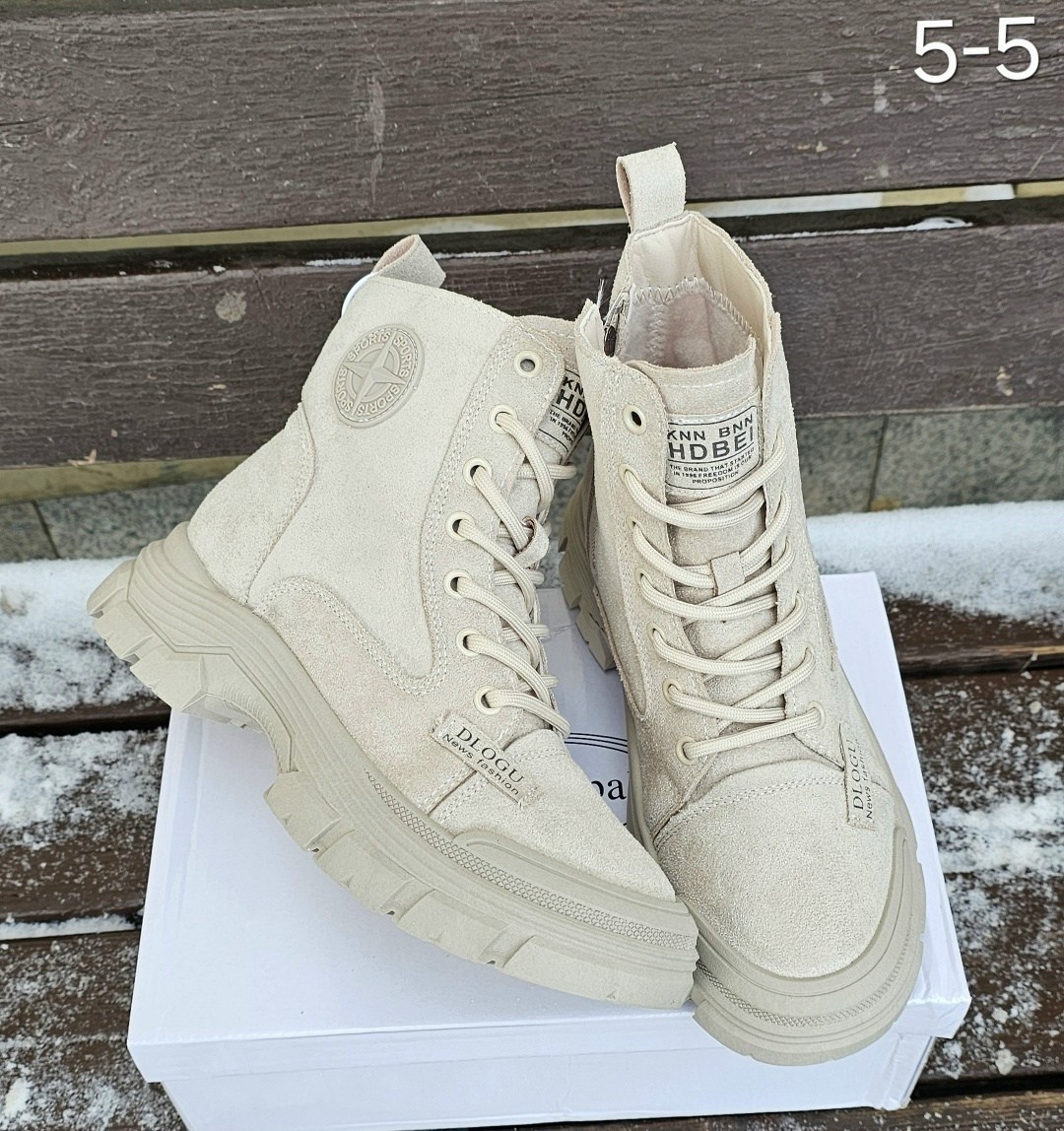 зимняя  женская,,ботинки женские,женские высокие ботинки,женская