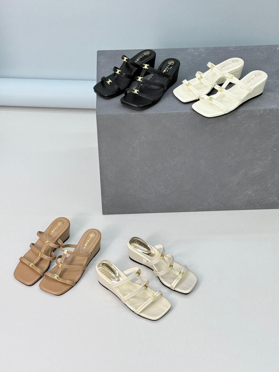 ,сандалии стильные,шлепанцы женские,сандалии модные,модные шлепанцы