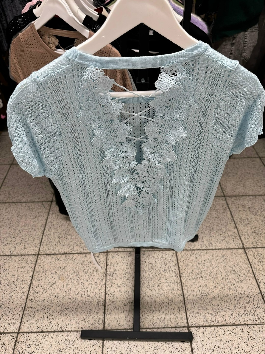 женская кофта,вязаные свитера,свитер женский вязаный,майка вязаная,свитер женский