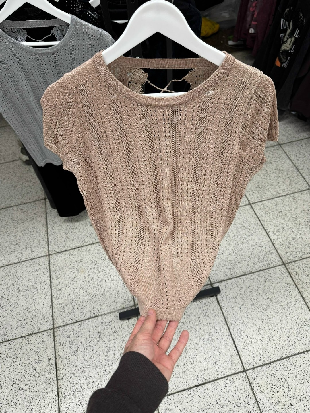 женская кофта,вязаные свитера,свитер женский вязаный,майка вязаная,свитер женский