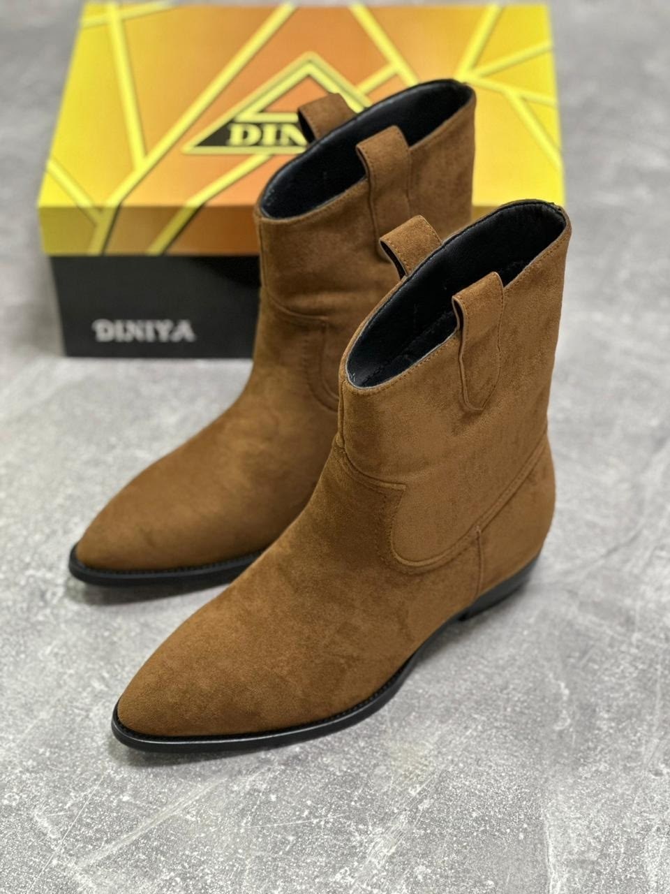 ,замшевые казаки,казаки замшевые женские,казаки замшевые эконика,ботинки казаки tucino 3326 36 рыжие замша