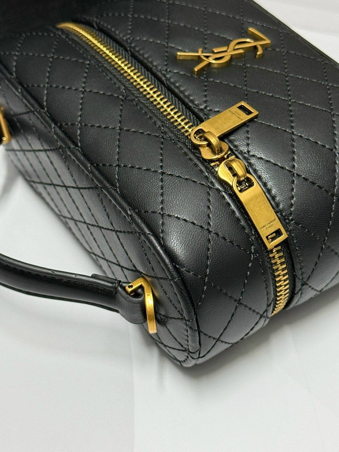 сумка,сумка женская,кожаная сумка yves saint laurent gaby vanity черная,ysl saint laurent женская сумочка кошелек сумка с одним плечом,косметичка yves saint laurent