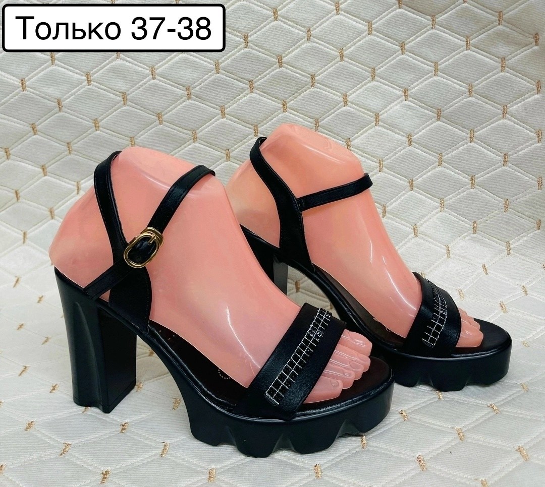 ,женские босоножки,босоножки на каблуках,женские сандалии,босоножки шлепанцы