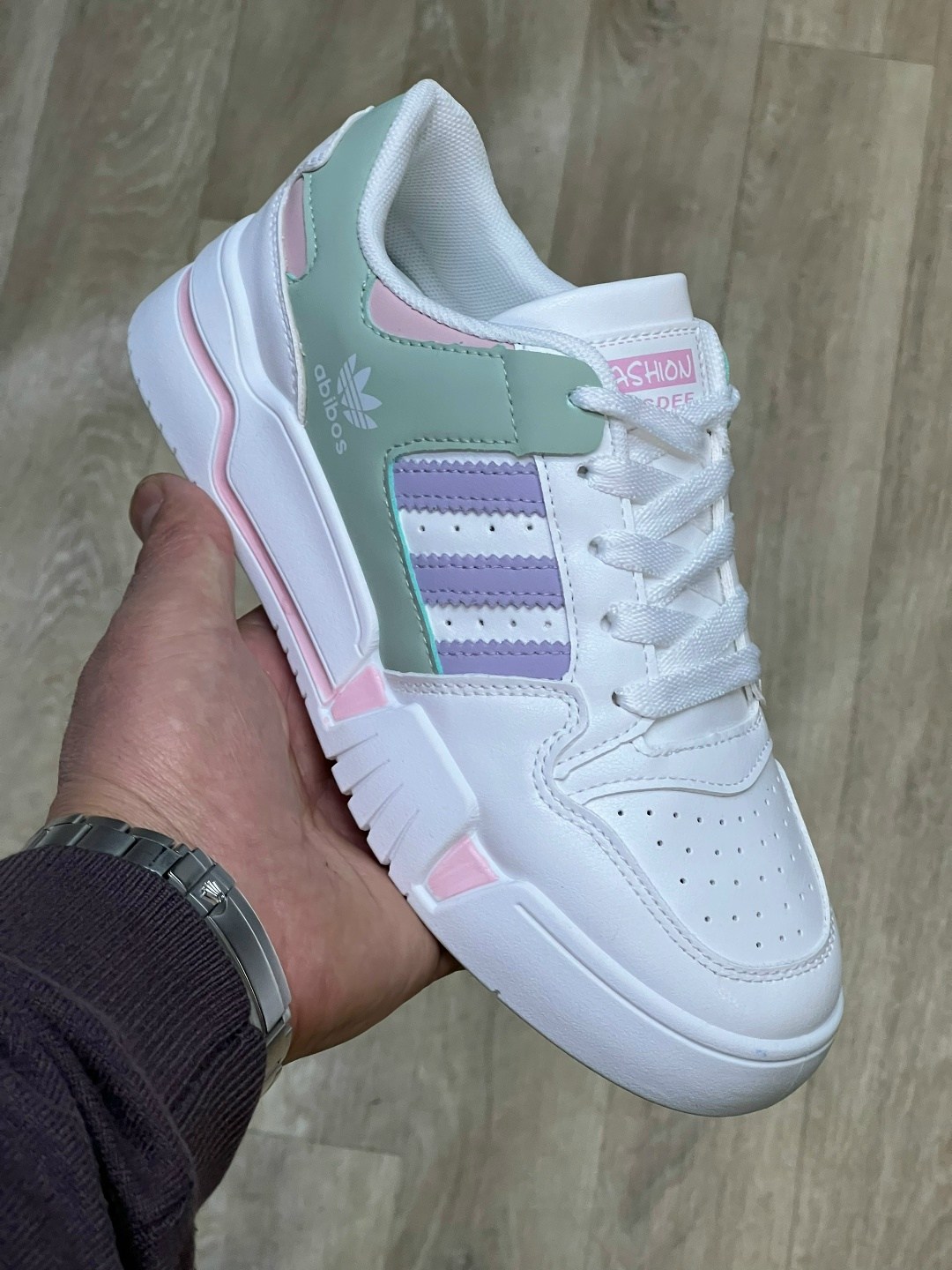 адидас найт джогер кроссовки,кроссовки adidas,кроссовки мужские женские adidas,кроссовки женские adidas,кроссовки