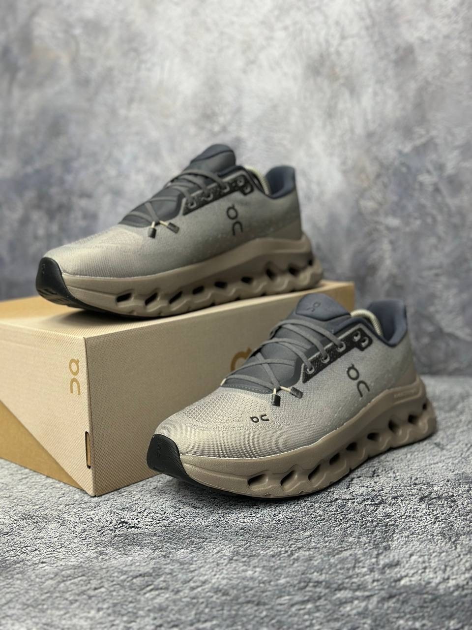 on cloudtilt кроссовки,кроссовки,кроссовки on cloudtilt серебристый серый,кроссовки cloudtilt "cinder/sand" on running,мужские кроссовки
