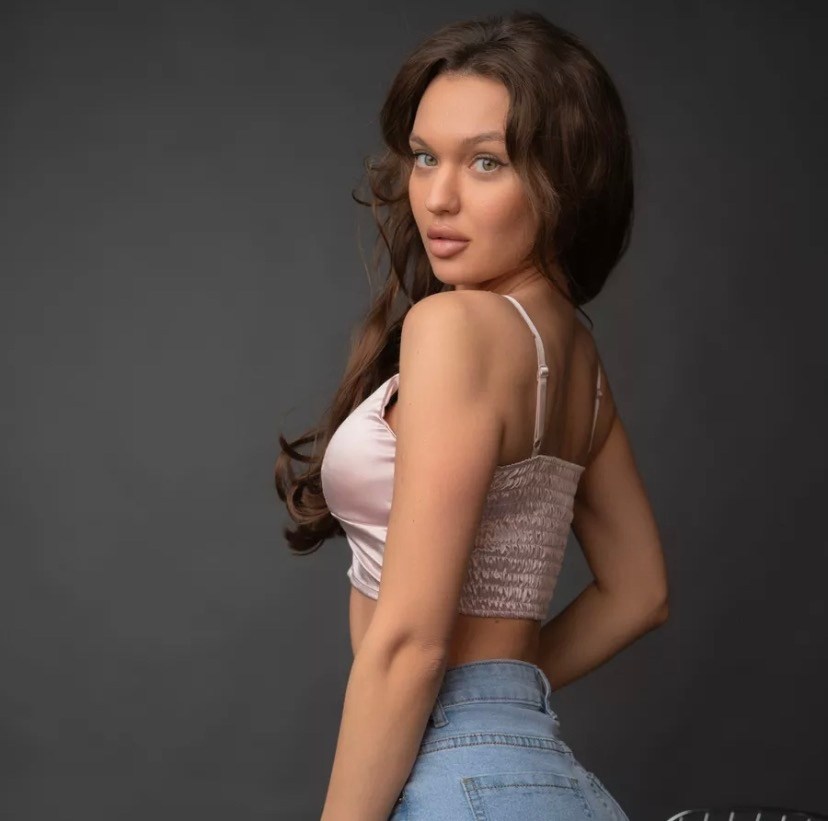 кроп топ женский,топ женский,кроп топ,топ женский на бретелях,топ женский кроп топ