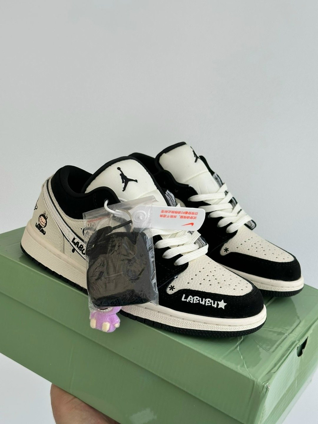 кроссовки nike air jordan 1 low x travis scott x labubu,кроссовки nike air jordan 1 low,кроссовки,оригинальные кроссовки,женские кроссовки