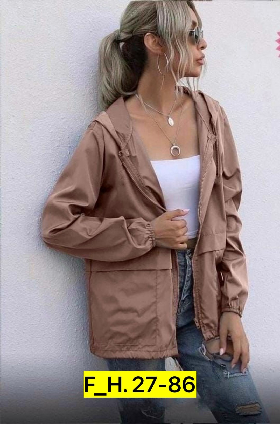 ветровка женская,женская куртка,легкая куртка,куртка ветровка с капюшоном,куртка ветровка