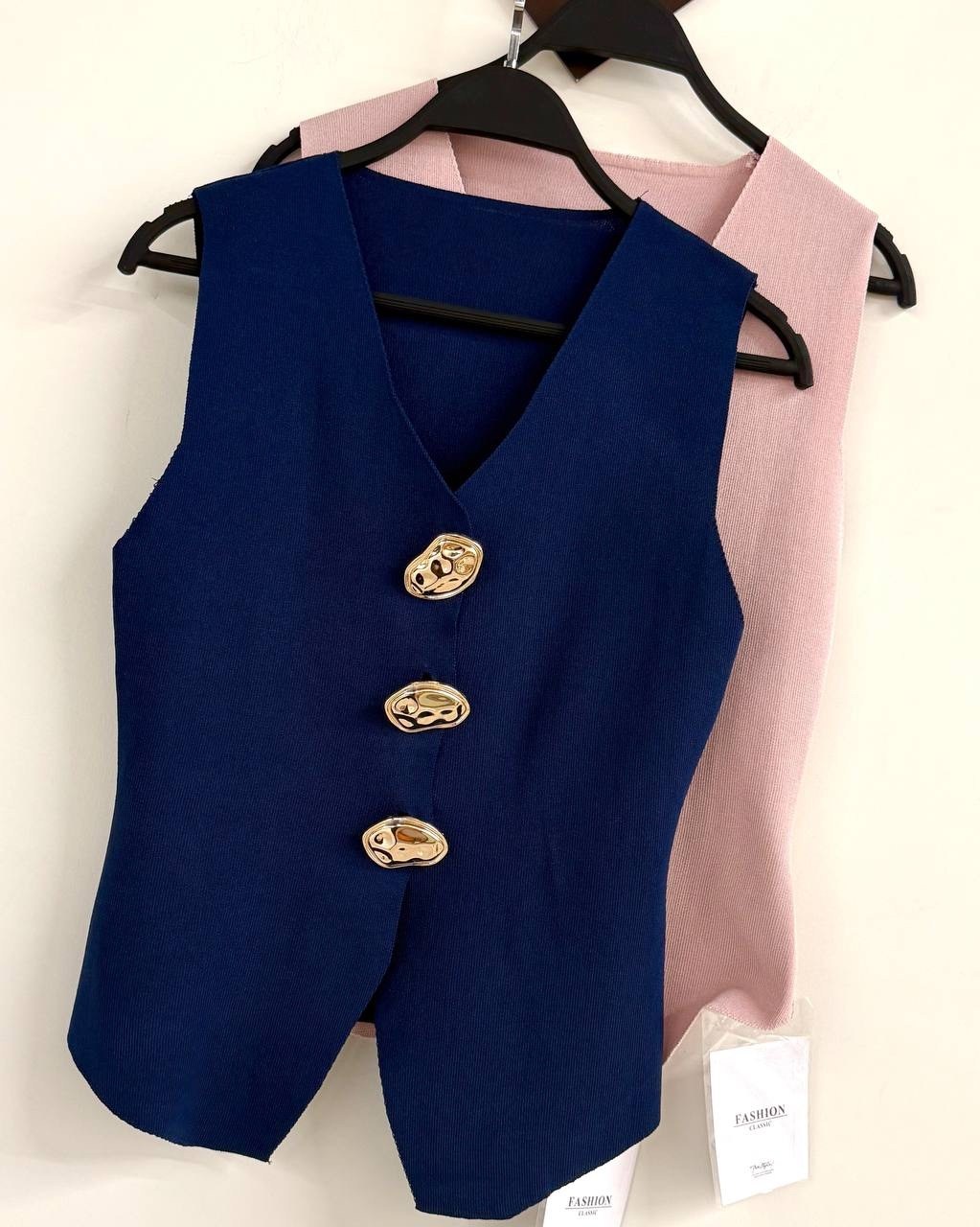 жилет на пуговицах,трикотажный жилет,жилет женский,жилет для женщин,жилет