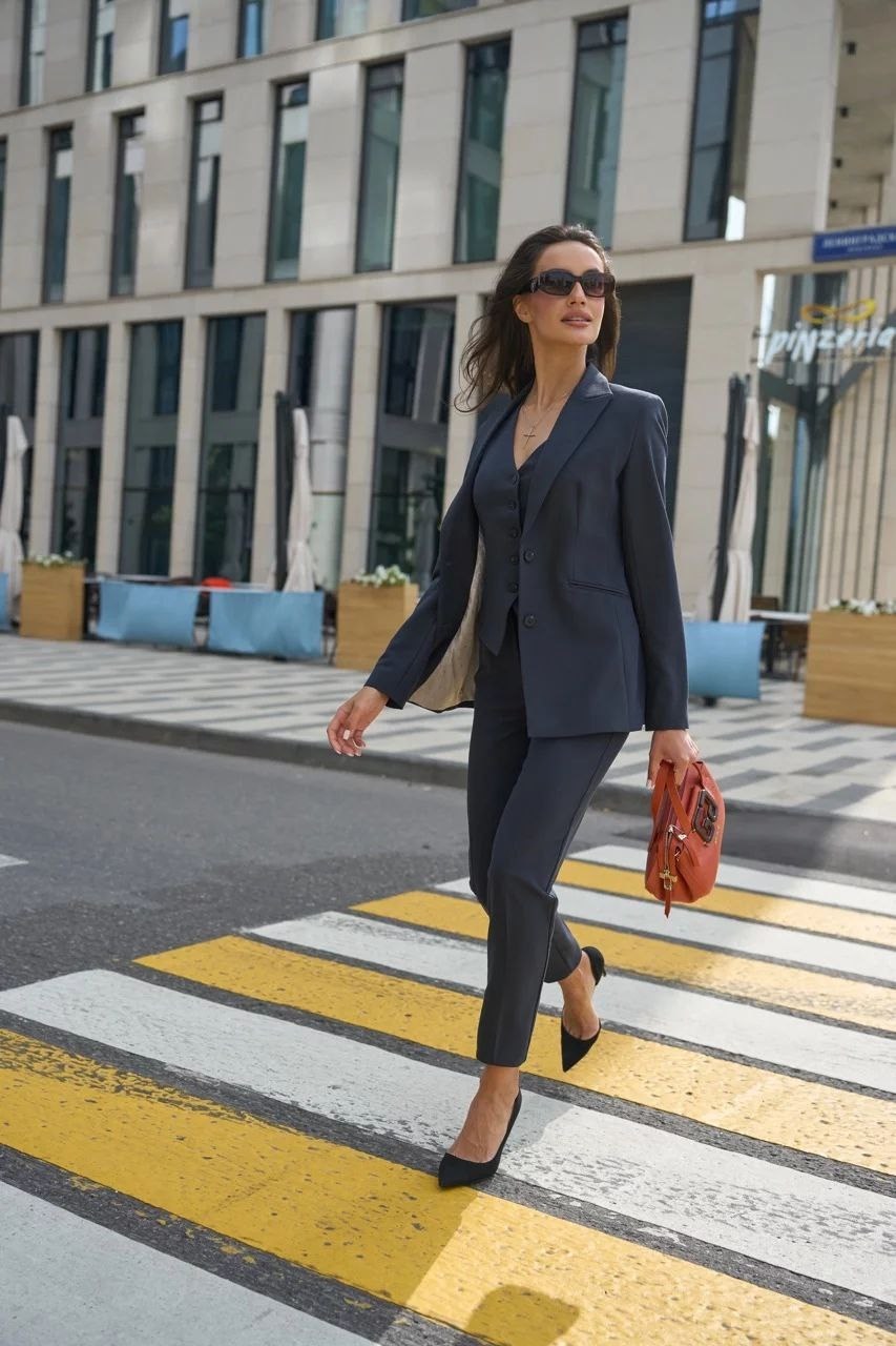 синий брючный костюм женский,брючный костюм vilena 1120 темно-синий,синий брючной костюм,брючный костюм temper 357 темно-синий,костюм брючный