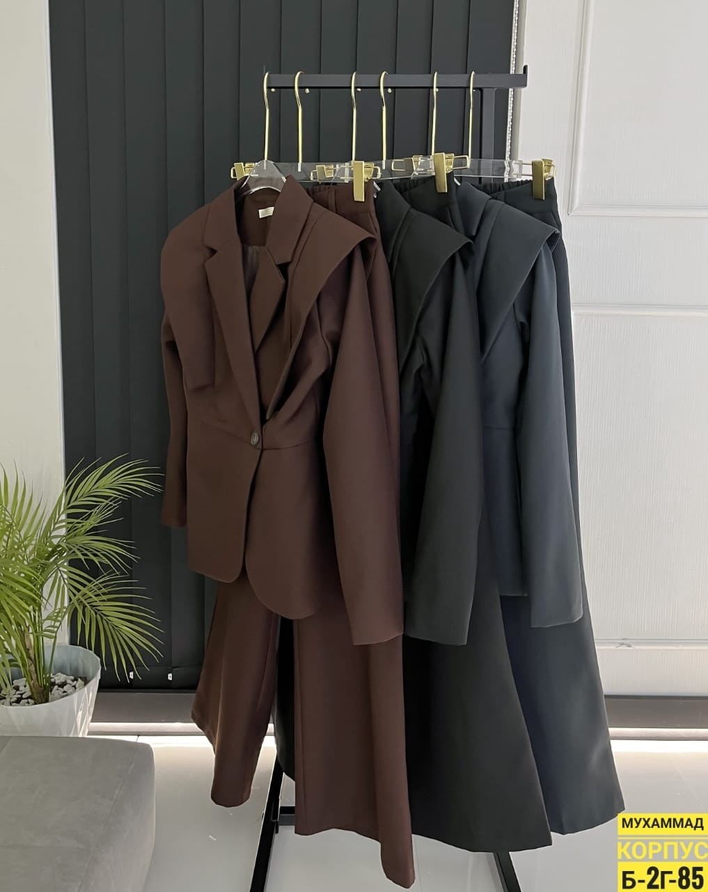 женский брючный классический костюм,костюм брючный,костюм классический,костюм брючный классический,элегантный брючный костюм