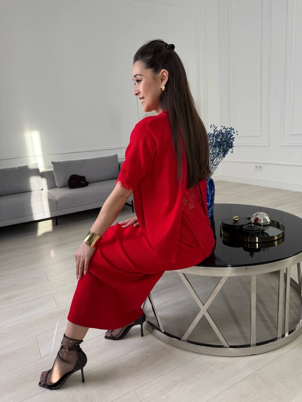 трикотажные костюмы,костюм с юбкой,платье женская,женский костюм,платье красное
